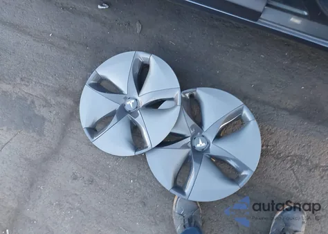 2019 Tesla Model 3 Long Range/Mid Range/Standard Range/Standard Range Plus z USA, uszkodzony, nr VIN 5YJ3E1EA8KF426920